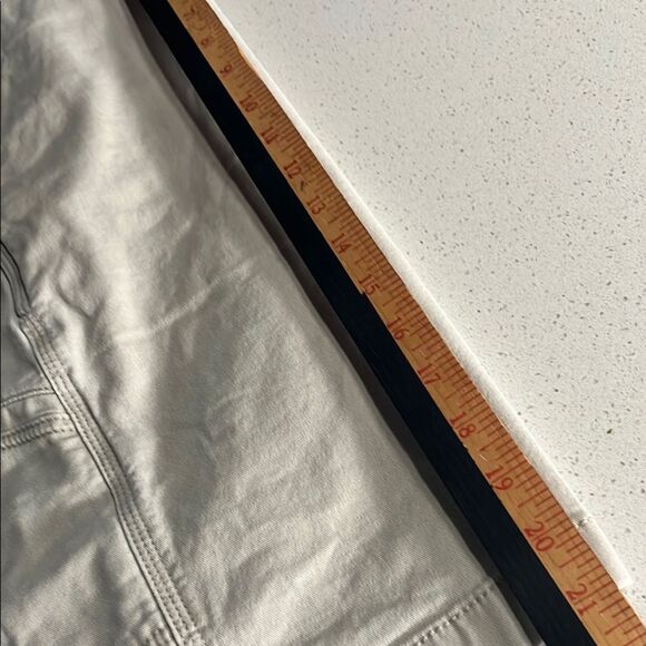 Carhartt Gray Relaxed Flat Front Flex Shorts Versatile Style Waist 46 - Picture 6 of 11